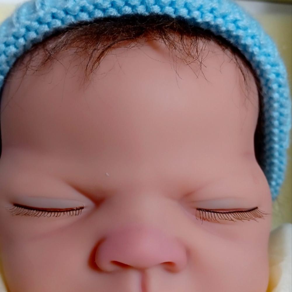 Ashton Drake Galleries Baby boy Charlie NWT smells like powder never out of box